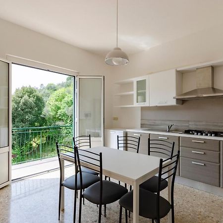 Joivy Family Flat With 3 Balconies, 10 Min To Beach 모네글리아 외부 사진