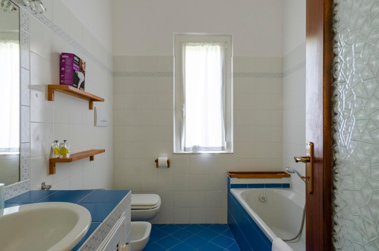 Joivy Family Flat With 3 Balconies, 10 Min To Beach 모네글리아 외부 사진