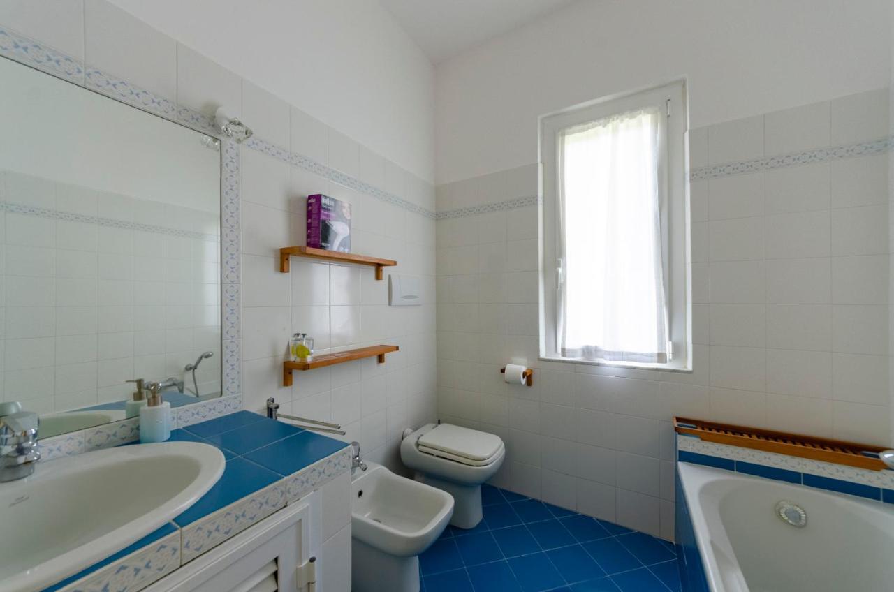 Joivy Family Flat With 3 Balconies, 10 Min To Beach 모네글리아 외부 사진